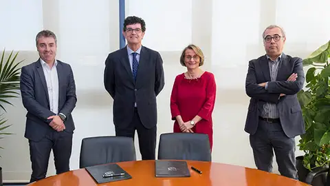 FOBESA y la UJI renuevan el convenio de colaboración para dotar de becas al alumnado residente en Benicàssim .