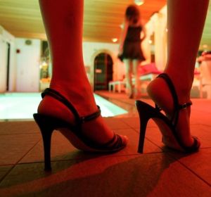 Imagen de archivo de una mujer ejerciendo la prostitución Imagen de archivo de una mujer ejerciendo la prostitución