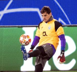 El portero del Oporto, Iker Casillas. El portero del Oporto, Iker Casillas.
