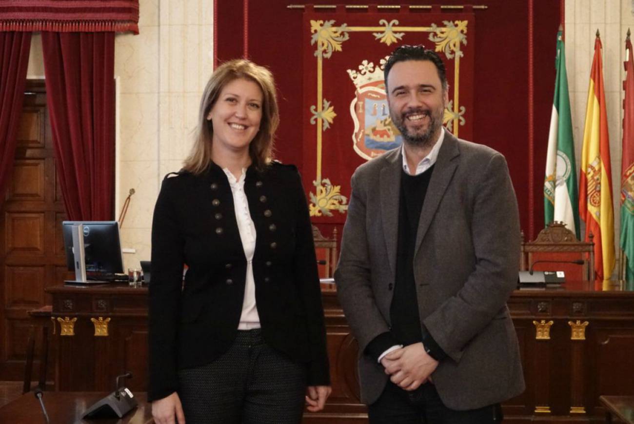 Carmen Casero y Raúl Jiménez dejan su acta de concejal en el Ayuntamiento Carmen Casero y Raúl Jiménez dejan su acta de concejal en el Ayuntamiento