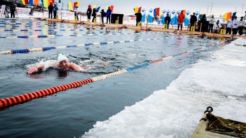 Nataci&oacute;n en aguas heladas