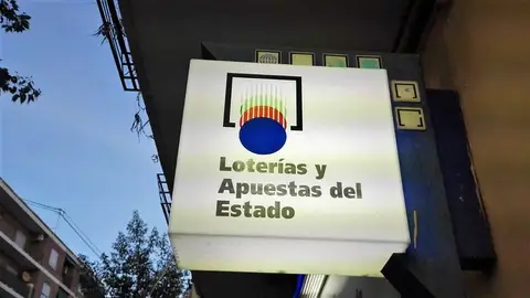 Letrero de una administración de lotería de Elche. Letrero de una administración de lotería de Elche.