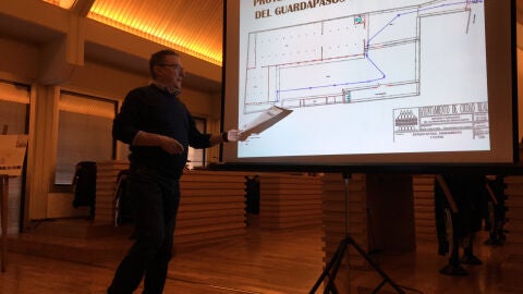 Lillo explic&oacute; el proyecto a las Hermandades de Ciudad Real