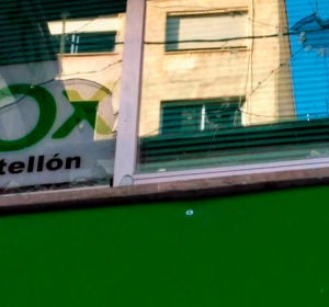 Apedrean la sede de Vox en Castellón Apedrean la sede de Vox en Castellón