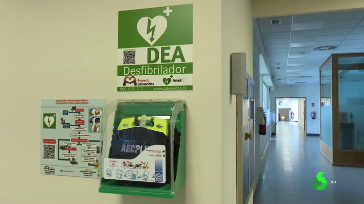 El contrato de mantenimiento del desfibrilador de la Ciudad de la Justicia está caducado El contrato de mantenimiento del desfibrilador de la Ciudad de la Justicia está caducado