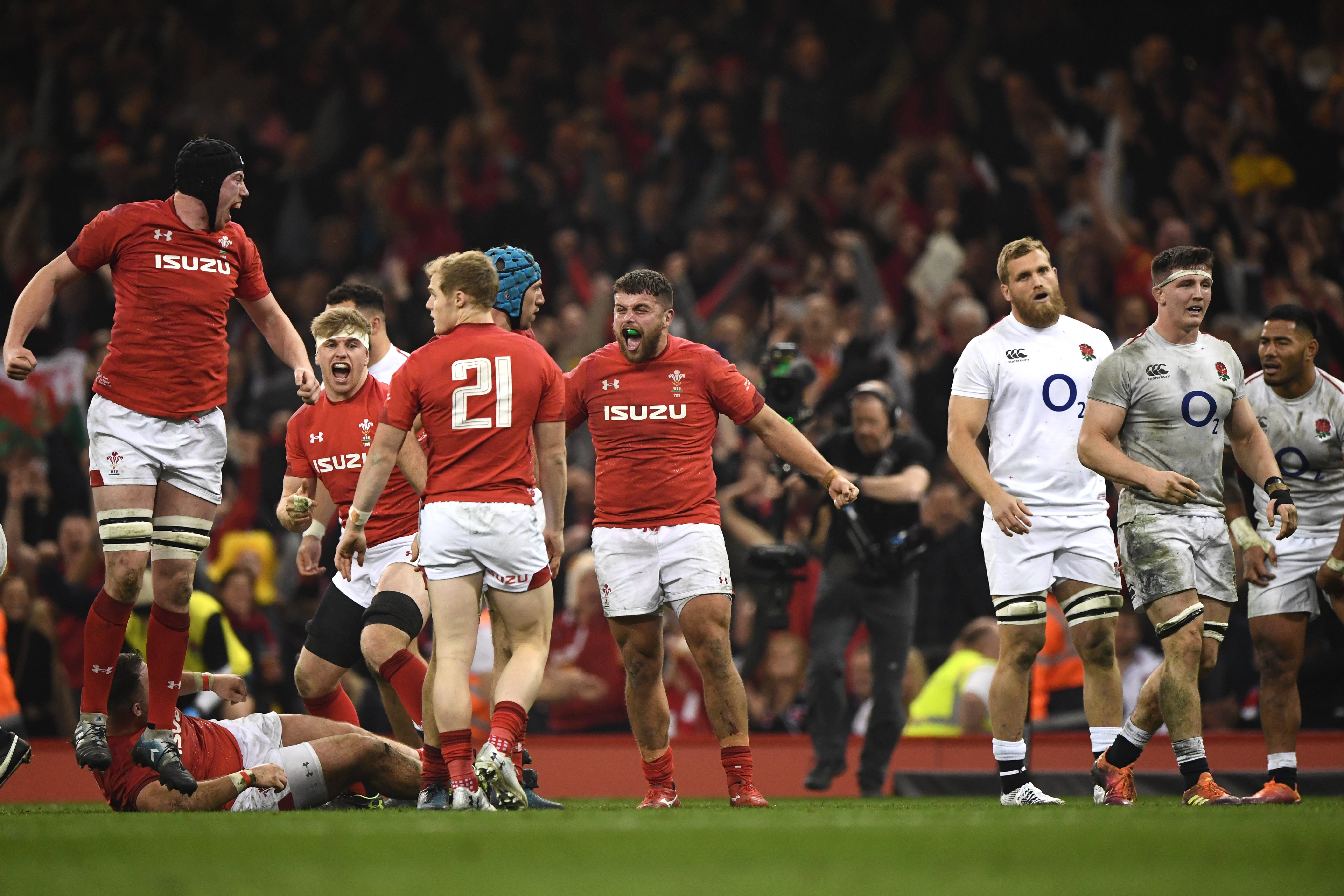 Gales derrota a Inglaterra y le arrebata el liderato del Seis Naciones Gales derrota a Inglaterra y le arrebata el liderato del Seis Naciones
