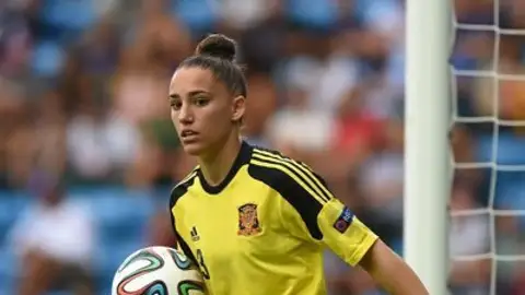 Sara Serrat Sara Serrat