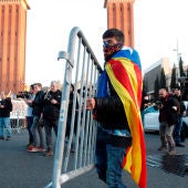 Los CDR cortan el tráfico en protesta por la presencia del rey en Barcelona