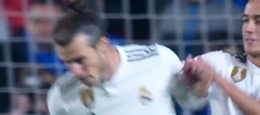 El gesto de Bale apartando a Lucas Vázquez El gesto de Bale apartando a Lucas Vázquez