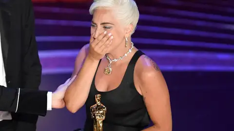 Lady Gaga recoge el Oscar a Mejor Canción Lady Gaga recoge el Oscar a Mejor Canción