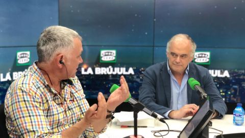 Esteban Gonz&aacute;lez Pons, en La Br&uacute;jula