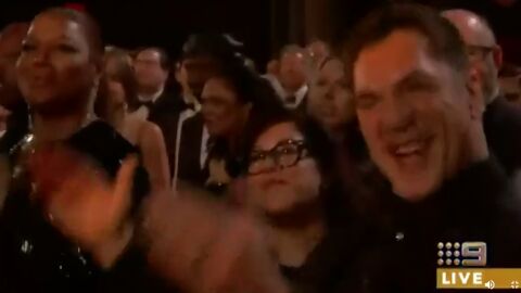 Javier Bardem durante la actuaci&oacute;n de Queen en los Oscar 2019