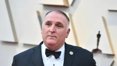El famoso chef español José Andrés Alfombra roja Premios Oscar 2019