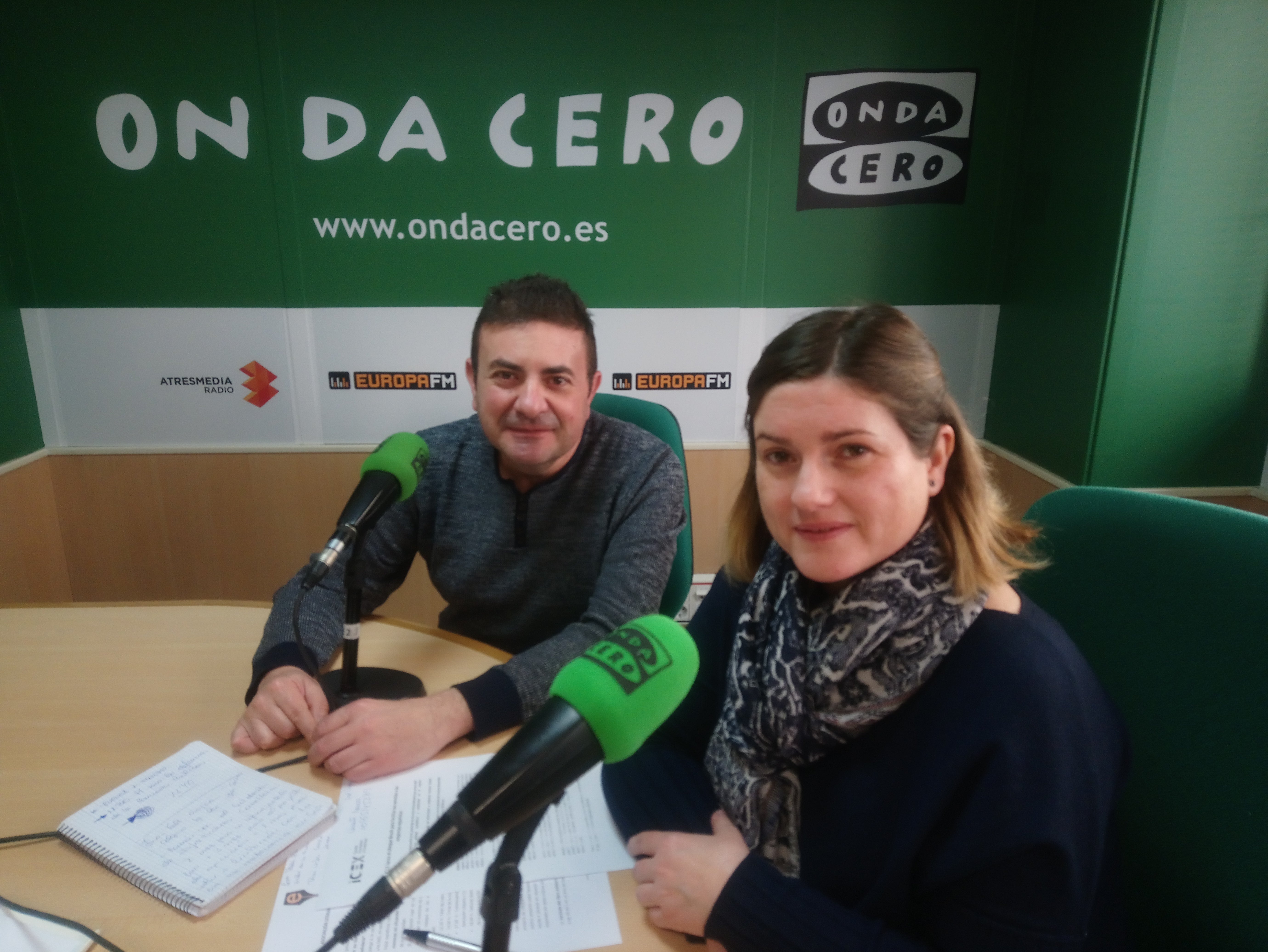 Escritores en su Tinta sacan sus libros a la calle a beneficio de Elche Acoge Escritores en su Tinta sacan sus libros a la calle a beneficio de Elche Acoge