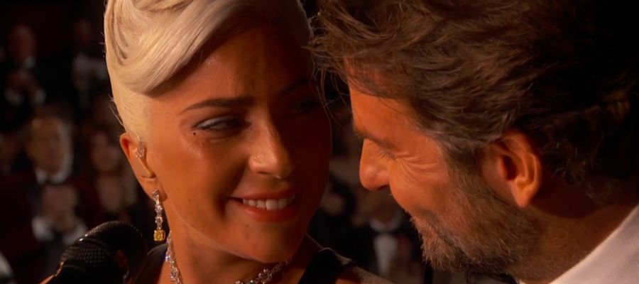Lady Gaga y Bradley Cooper durante su actuación en los Oscar Lady Gaga y Bradley Cooper durante su actuación en los Oscar