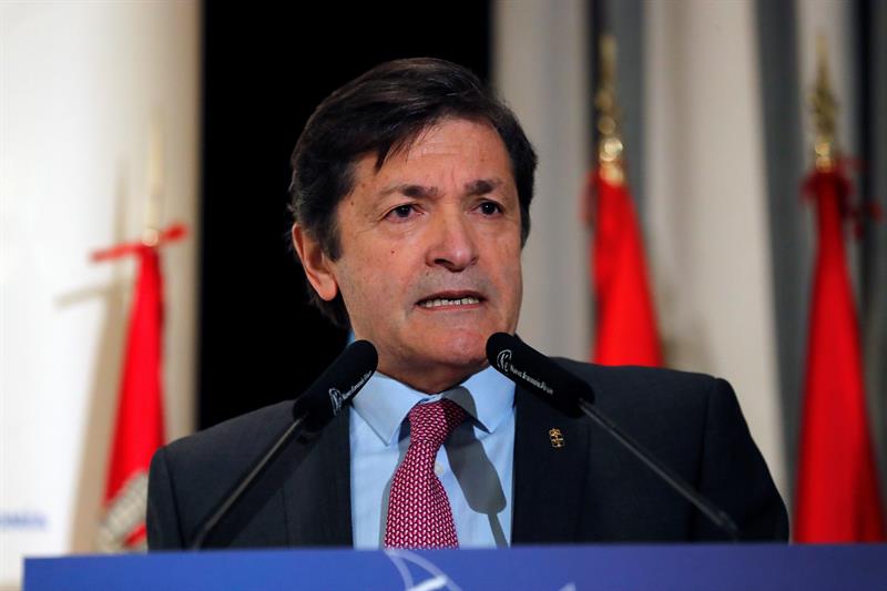 Toque de atención a Sánchez del presidente de Asturias: "Los pactos han de ser constitucionales" Toque de atención a Sánchez del presidente de Asturias: "Los pactos han de ser constitucionales"