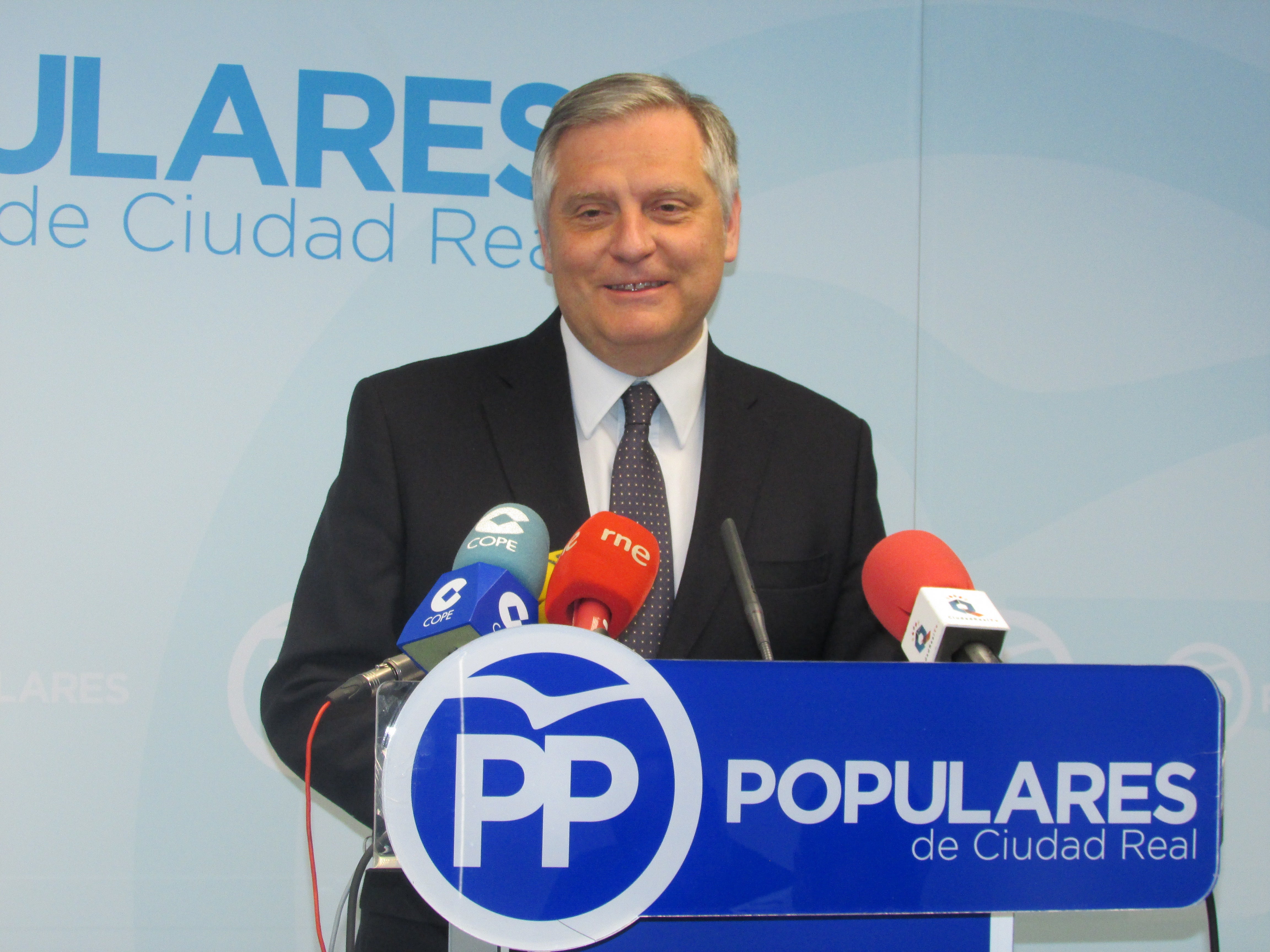 Cañizares presenta a su equipo para la campaña electoral Cañizares presenta a su equipo para la campaña electoral