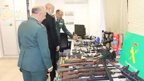 Armas incautadas por la Guardia Civil Armas incautadas por la Guardia Civil