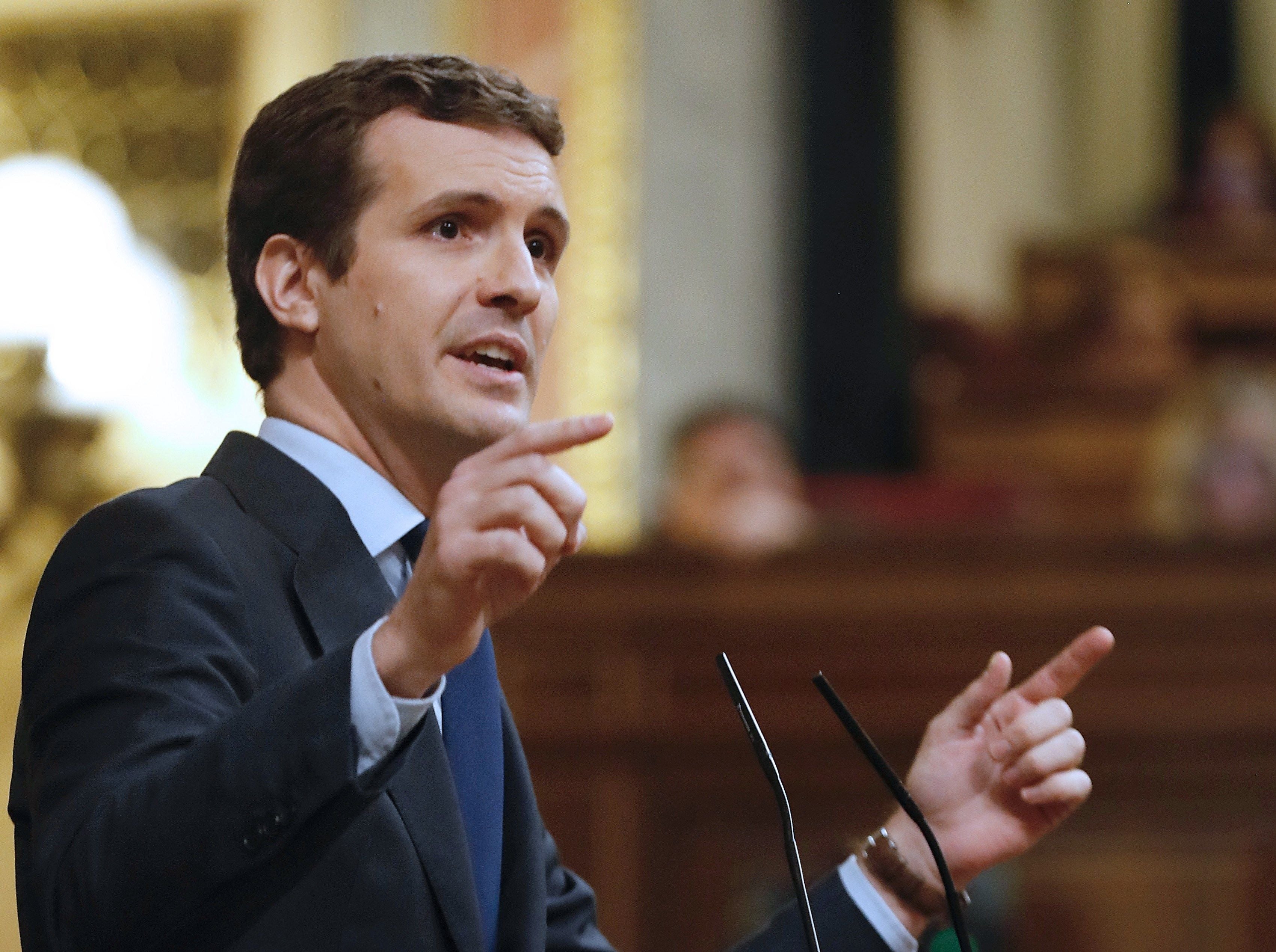Casado propone que el uso de los idiomas cooficiales sea opcional en la administración pública o la escuela Casado propone que el uso de los idiomas cooficiales sea opcional en la administración pública o la escuela