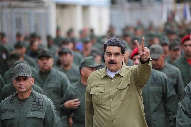 Maduro bromea con presentarse a las elecciones en España para "dar una revolcada" a la "élite corrupta" Maduro bromea con presentarse a las elecciones en España para "dar una revolcada" a la "élite corrupta"
