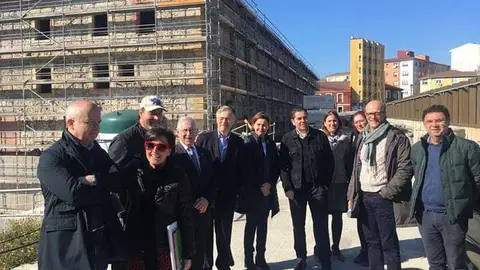 Visita de la Alcaldesa a las obras de consolidación del edificio de Tabacalera en Gijón Barrio gijonés de Cimadevilla