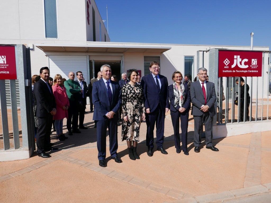 El Instituto de Tecnología Cerámica amplía sede en Almassora para impulsar la digitalización de las cerámicas y nuevas aplicaciones en construcción y hábitat El Instituto de Tecnología Cerámica amplía sede en Almassora para impulsar la digitalización de las cerámicas y nuevas aplicaciones en construcción y hábitat