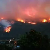 La lluvia pone fin a la oleada de incendios en Asturias y Cantabria La lluvia pone fin a la oleada de incendios en Asturias y Cantabria