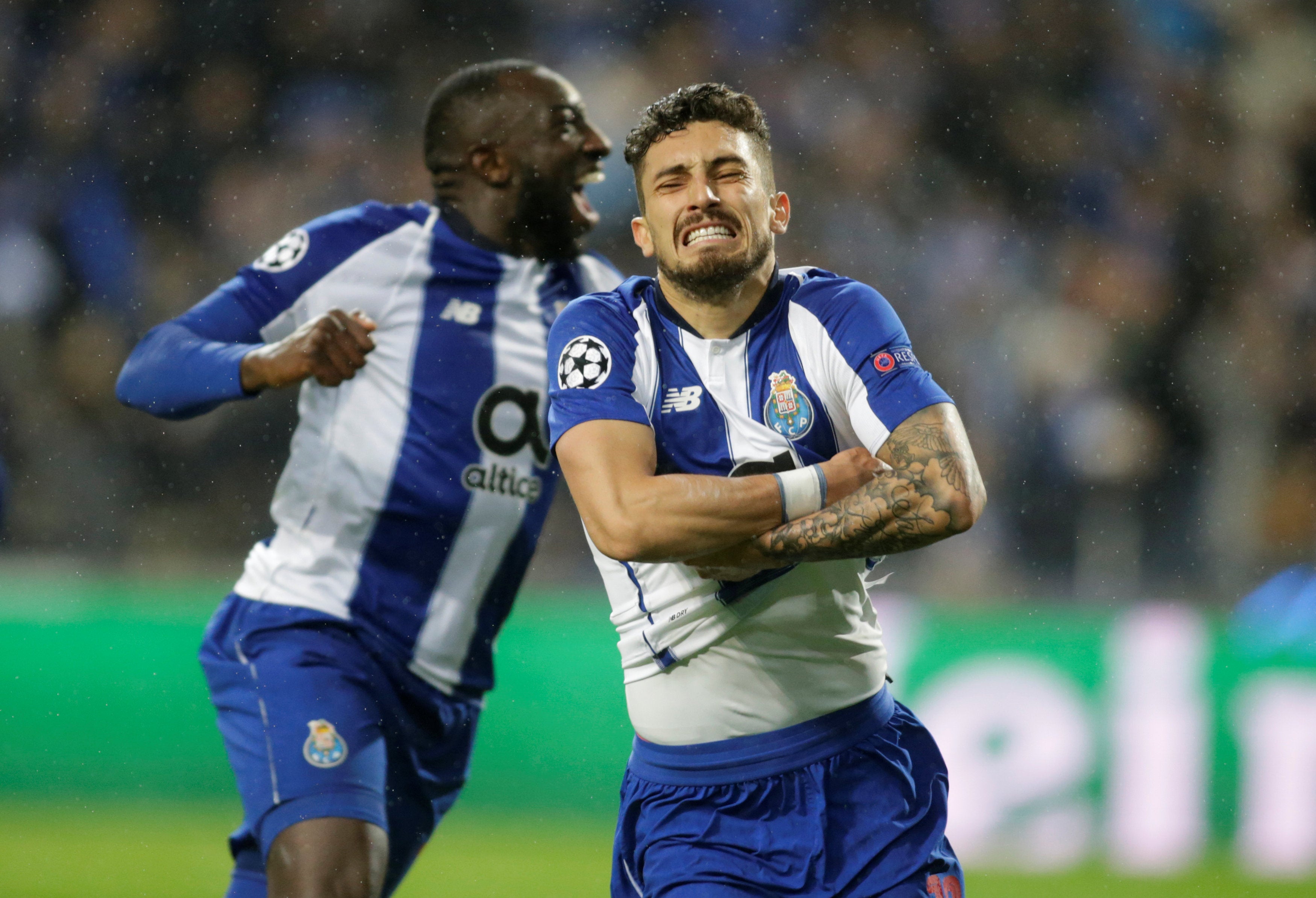 El Oporto se clasifica a los cuartos de final de Champions League con un penalti en la prórroga El Oporto se clasifica a los cuartos de final de Champions League con un penalti en la prórroga