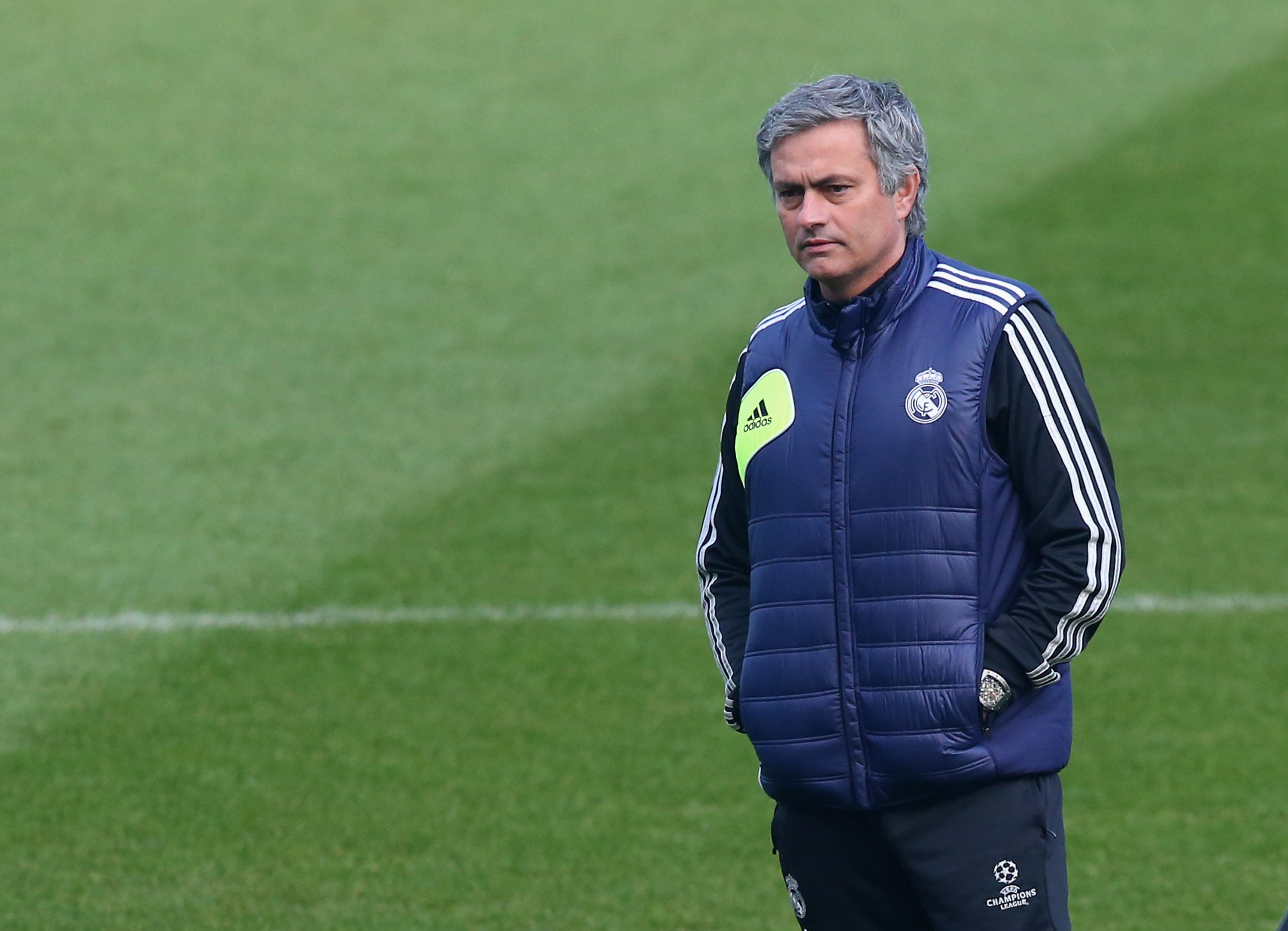 Alberto Pereiro: "Tengo la sensación de que si Solari no saca el partido en Valladolid, el lunes presentan a Mourinho" Alberto Pereiro: "Tengo la sensación de que si Solari no saca el partido en Valladolid, el lunes presentan a Mourinho"
