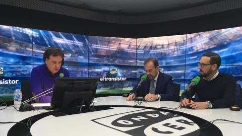 &Aacute;ngel Torres y Jos&eacute; Bordal&aacute;s en El Transistor junto a Jos&eacute; Ram&oacute;n de La Morena