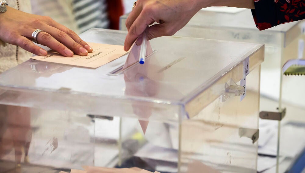 Elecciones Galicia y País Vasco: Diferencia entre voto nulo, voto en blanco y abstención