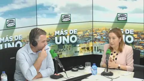 La opinión de Ana Pastor sobre el polémico cartel de Podemos La opinión de Ana Pastor sobre el polémico cartel de Podemos