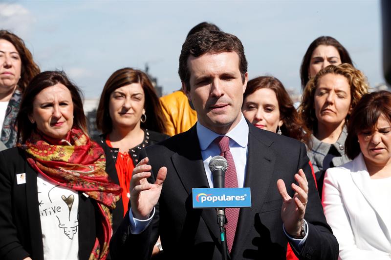 Casado confirma que el PP no estará en la manifestación del 8 de marzo porque no comparte el manifiesto "partidista" Casado confirma que el PP no estará en la manifestación del 8 de marzo porque no comparte el manifiesto "partidista"