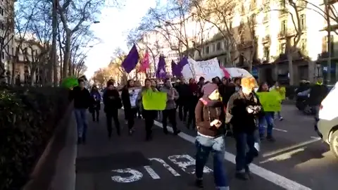 Diversos cortes de tráfico en Barcelona durante la huelga por el Día Internacional de la Mujer Diversos cortes de tráfico en Barcelona durante la huelga por el Día Internacional de la Mujer