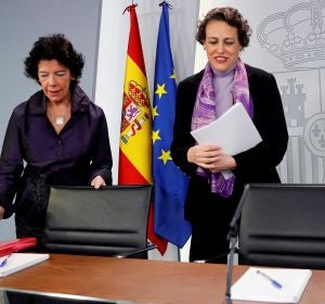 La portavoz del Gobierno, Isabel Celaá, y la ministra de Trabajo, Magdalena Valerio La portavoz del Gobierno, Isabel Celaá, y la ministra de Trabajo, Magdalena Valerio