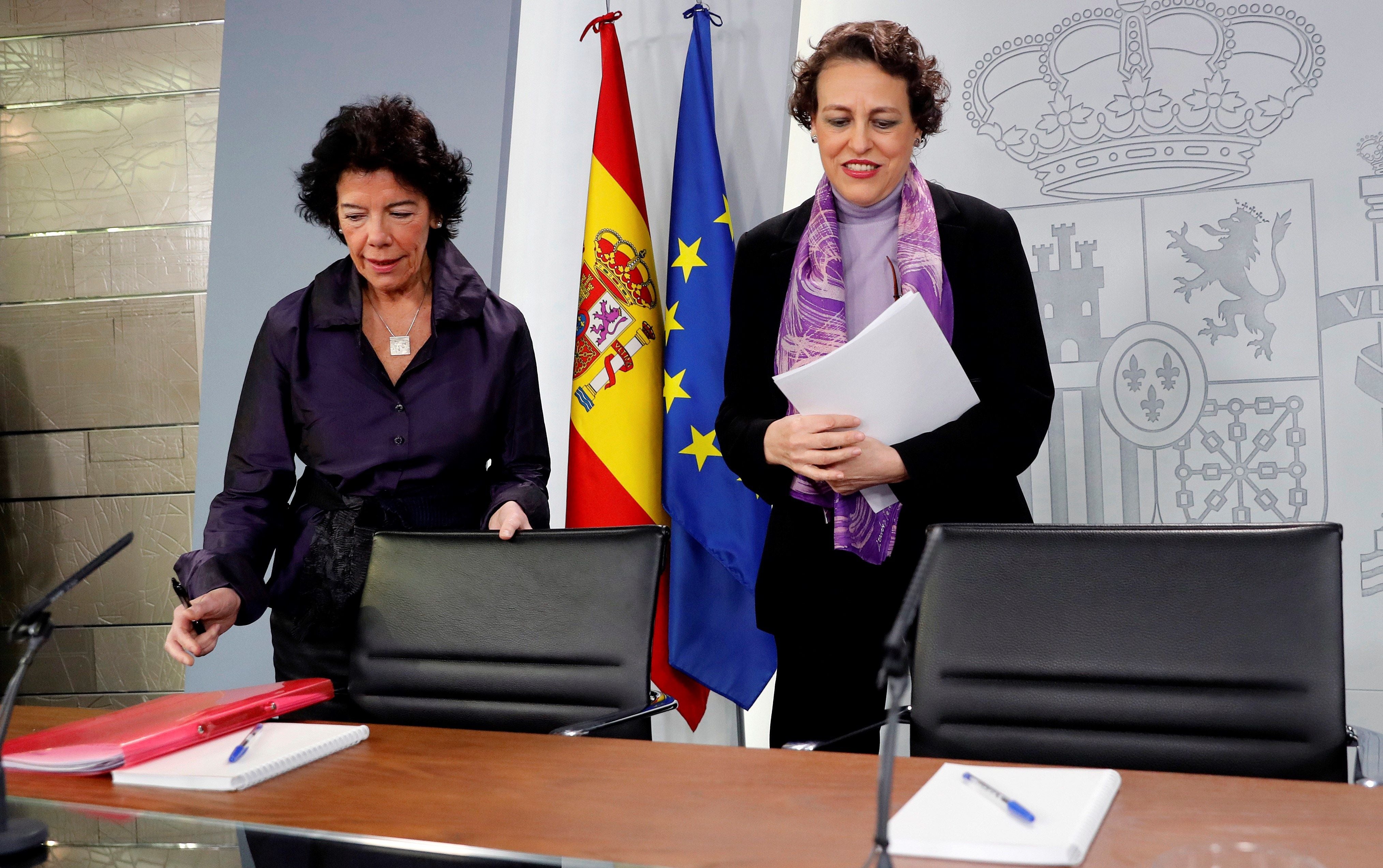 La Junta Electoral desestima las peticiones de Ciudadanos y PP de suspender las rueda de prensa del Consejo de Ministros La Junta Electoral desestima las peticiones de Ciudadanos y PP de suspender las rueda de prensa del Consejo de Ministros