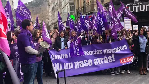manifestacion dia de la mujer cuenca