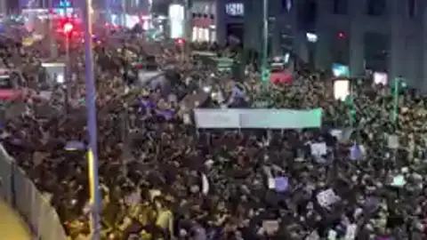 Miles de personas toman las calles en Madrid en la huelga del 8 de marzo Miles de personas toman las calles en Madrid en la huelga del 8 de marzo