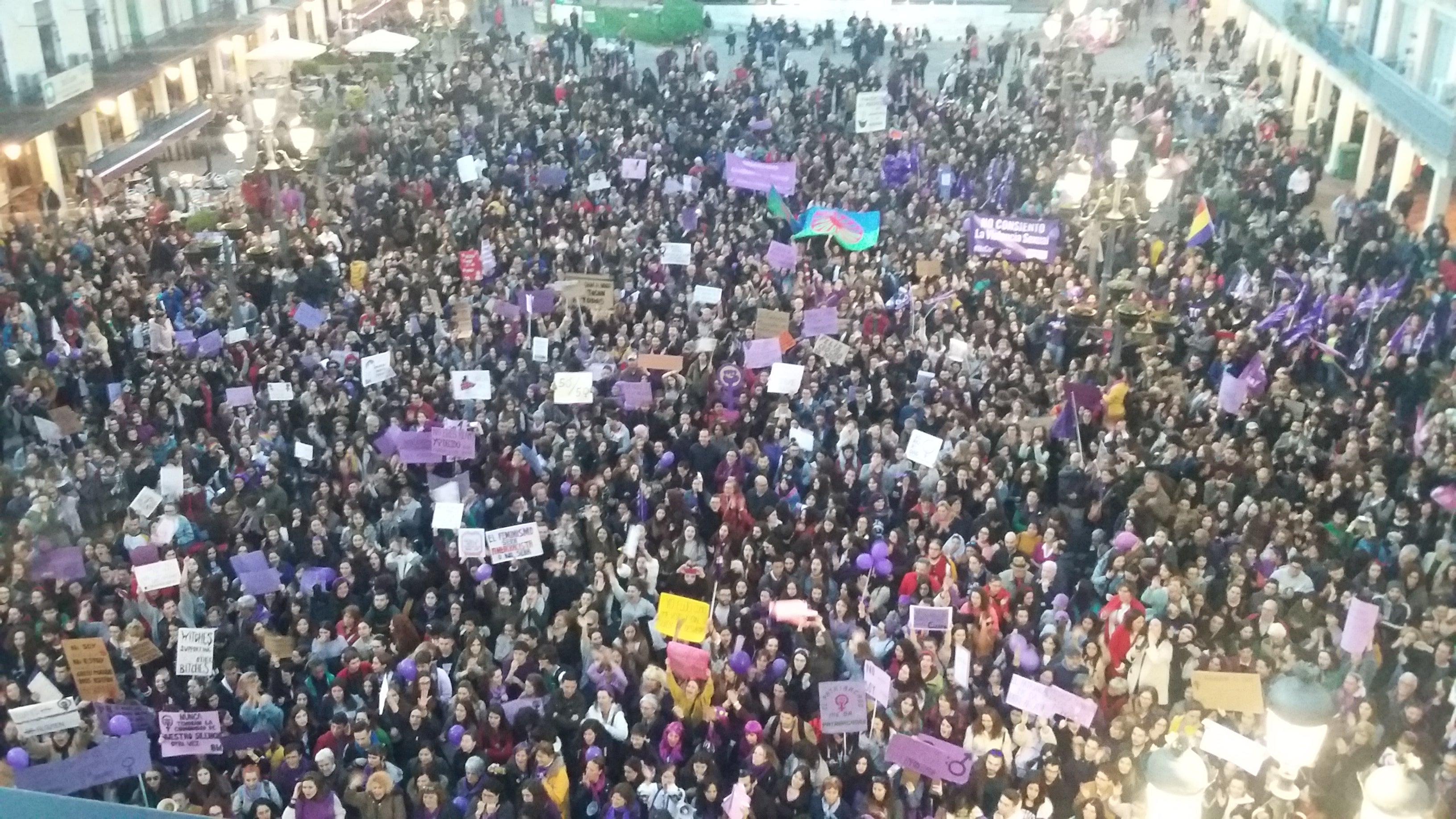 Este domingo 8 de marzo hay convocada una manifestación en Ciudad Real con motivo del Día Internacional de la Mujer Este domingo 8 de marzo hay convocada una manifestación en Ciudad Real con motivo del Día Internacional de la Mujer