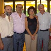 Los profesores de Filosofía Félix Arias, Eduardo Vaquero, Ana Llinares y Francisco Gelardo, en el acto de jubilación de Vaquero en el año 2004.
