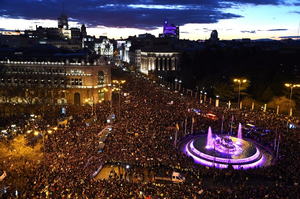 Más de 350.000 personas asisten a la manifestación feminista de Madrid Más de 350.000 personas asisten a la manifestación feminista de Madrid