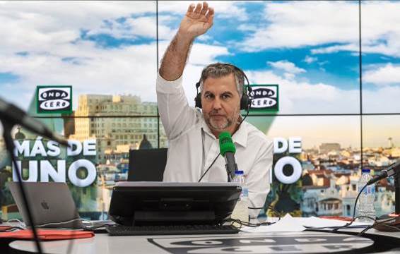 Este lunes Carlos Alsina vuelve a las aulas para preguntar a los adolescentes qué saben del 11-M Este lunes Carlos Alsina vuelve a las aulas para preguntar a los adolescentes qué saben del 11-M