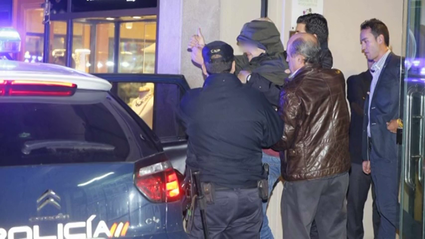 El joven que agredió a Rajoy en 2015 ataca a un dirigente de Vox en Pontevedra El joven que agredió a Rajoy en 2015 ataca a un dirigente de Vox en Pontevedra