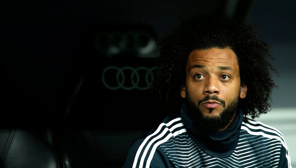 Marcelo, pensativo durante un partido del Real Madrid