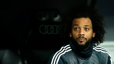 Marcelo, pensativo durante un partido del Real Madrid Marcelo, pensativo durante un partido del Real Madrid