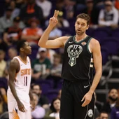 Pau Gasol, durante un partido con los Bucks Pau Gasol, durante un partido con los Bucks