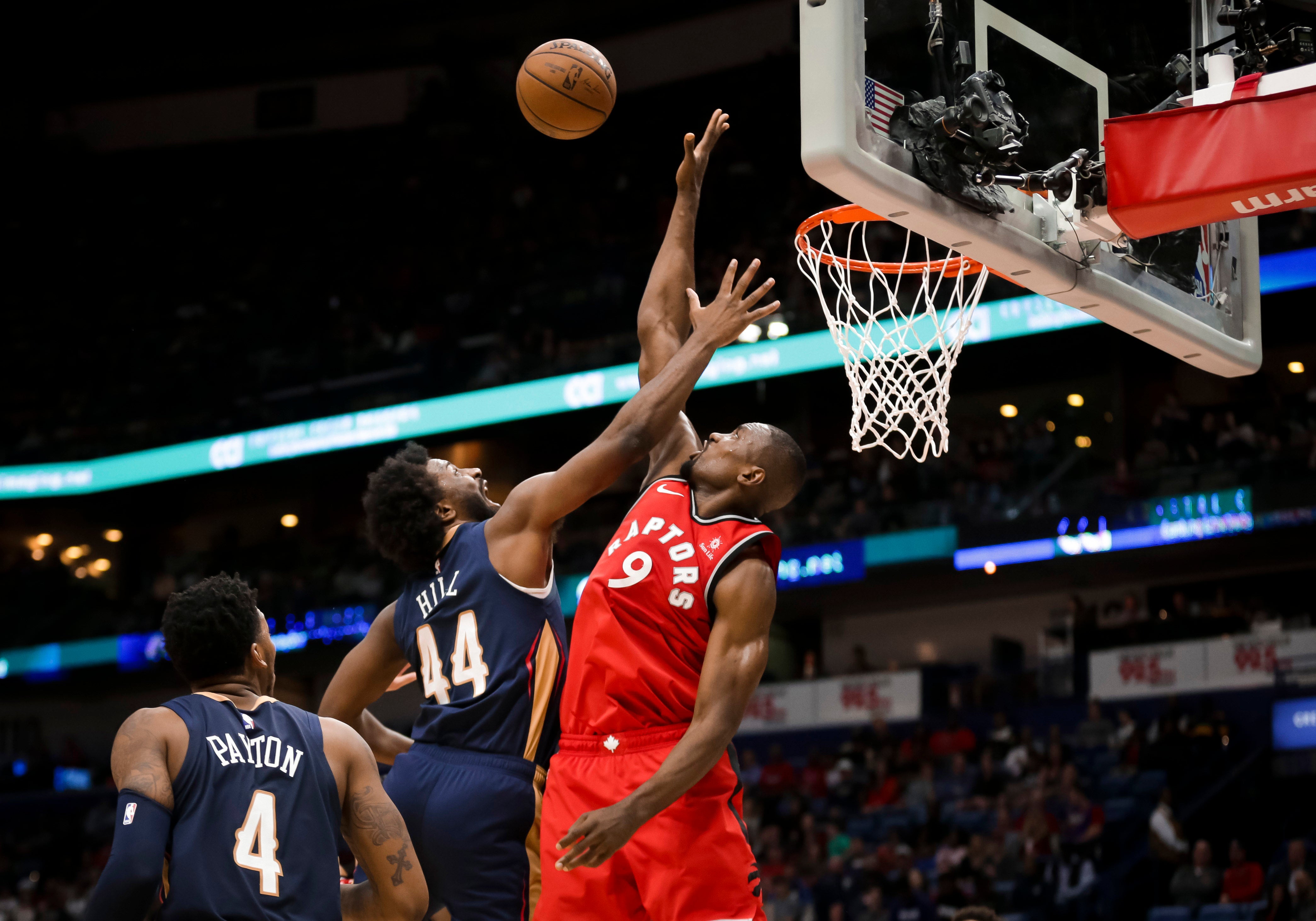 Serge Ibaka se hace grande en la victoria de los Raptors ante los Pelicans con Marc Gasol como titular Serge Ibaka se hace grande en la victoria de los Raptors ante los Pelicans con Marc Gasol como titular