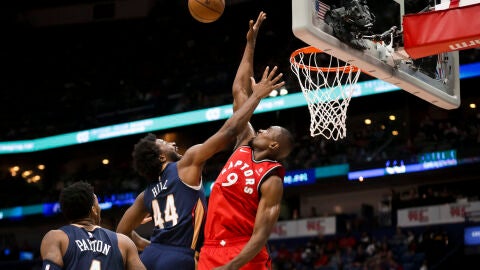 Tap&oacute;n de Ibaka contra los Pelicans