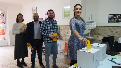 Mireia Mollà, Antonio García, Felip Sánchez y Esther Díez en las primarias de Compromís per Elx Mireia Mollà, Antonio García, Felip Sánchez y Esther Díez en las primarias de Compromís per Elx