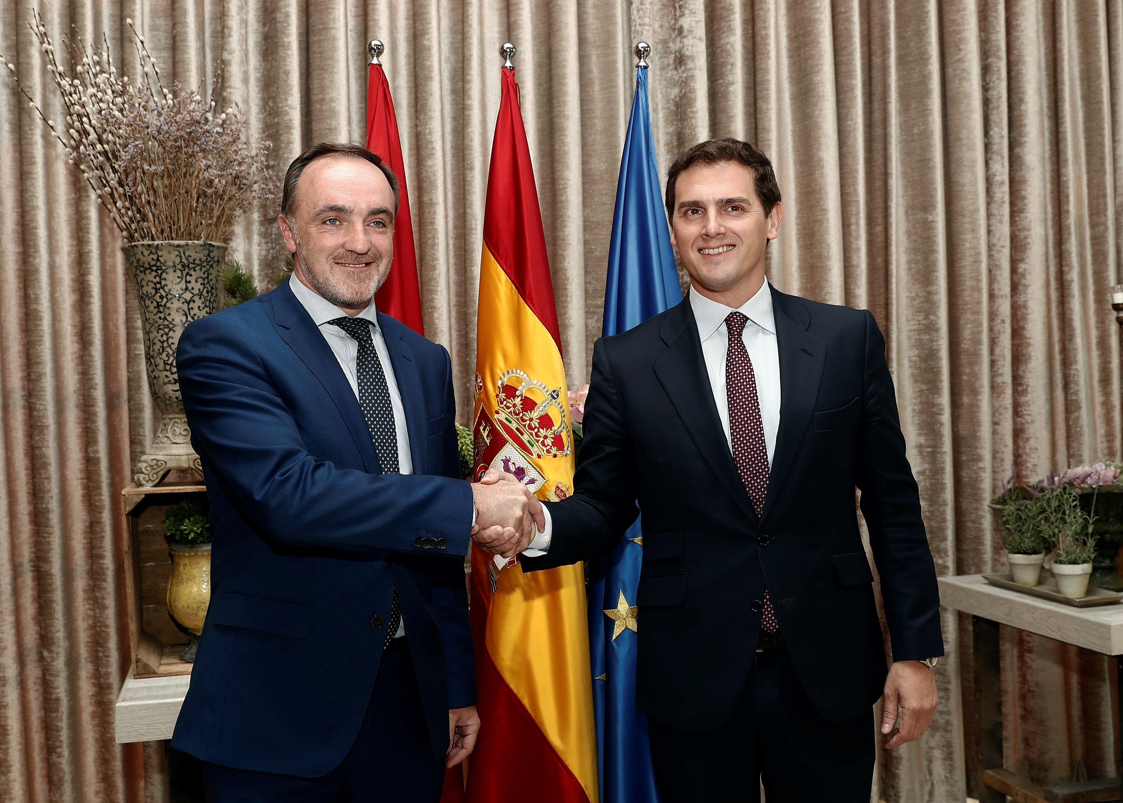Ciudadanos acepta un reconomiento expreso al régimen foral en su acuerdo con UPN Ciudadanos acepta un reconomiento expreso al régimen foral en su acuerdo con UPN